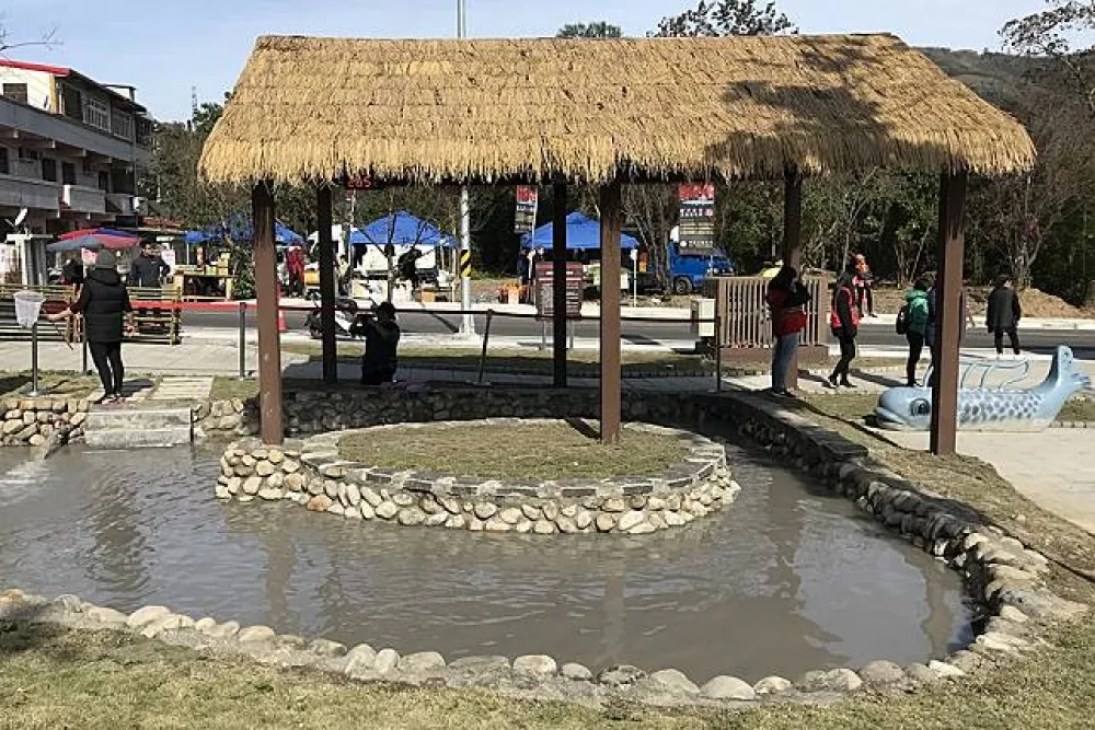 桃園首座羅浮溫泉正式啟用     泡湯賞花一日輕旅行