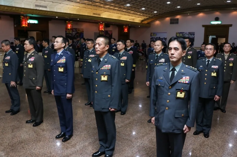 8千多人同時有新舊制年資　嚴德發：若不溯及既往恐引退伍潮