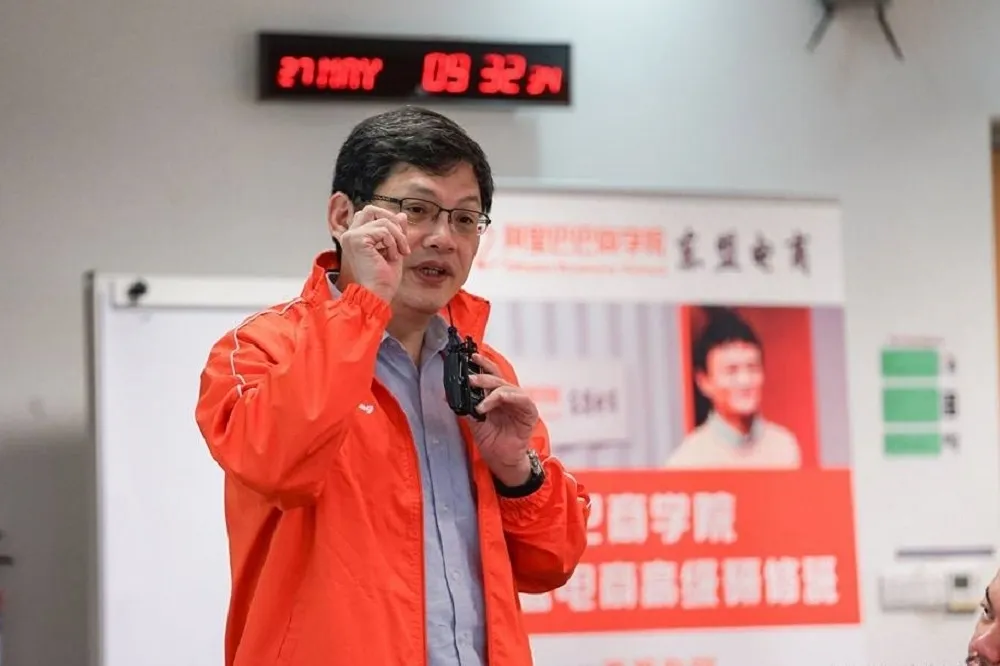 【推翻遴選】文大董事會決議讓前校長回鍋　準校長盧希鵬質疑合法正當性