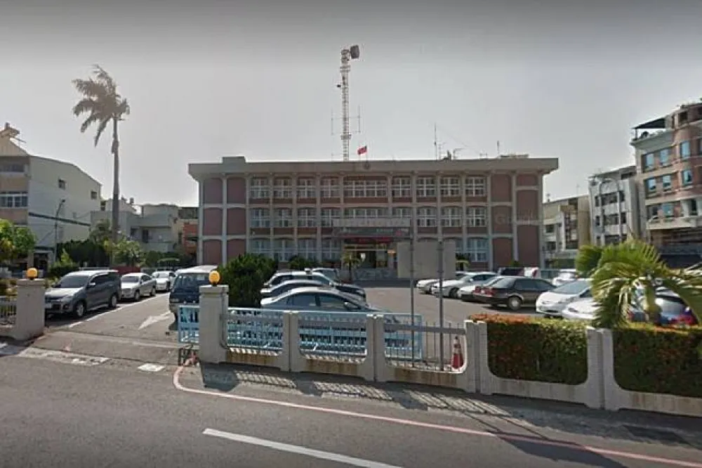 麻豆分局警備隊長舉槍自戕　警妻：連祖先移靈都無法請假工作壓力大