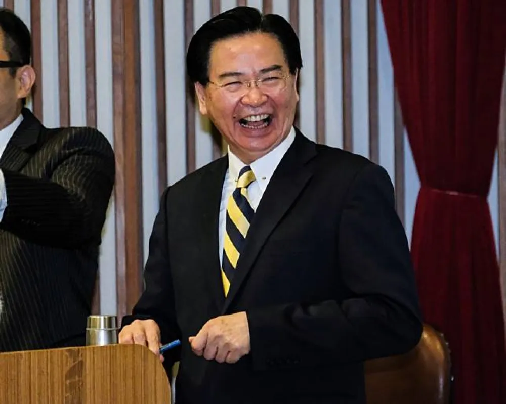 【我還是部長】「台灣邦交國？」中國學弟犀利提問　吳釗燮揮汗接招