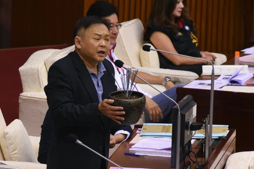 民進黨將徵召北市長人選　王世堅：還不公布人選是要問恩主公？