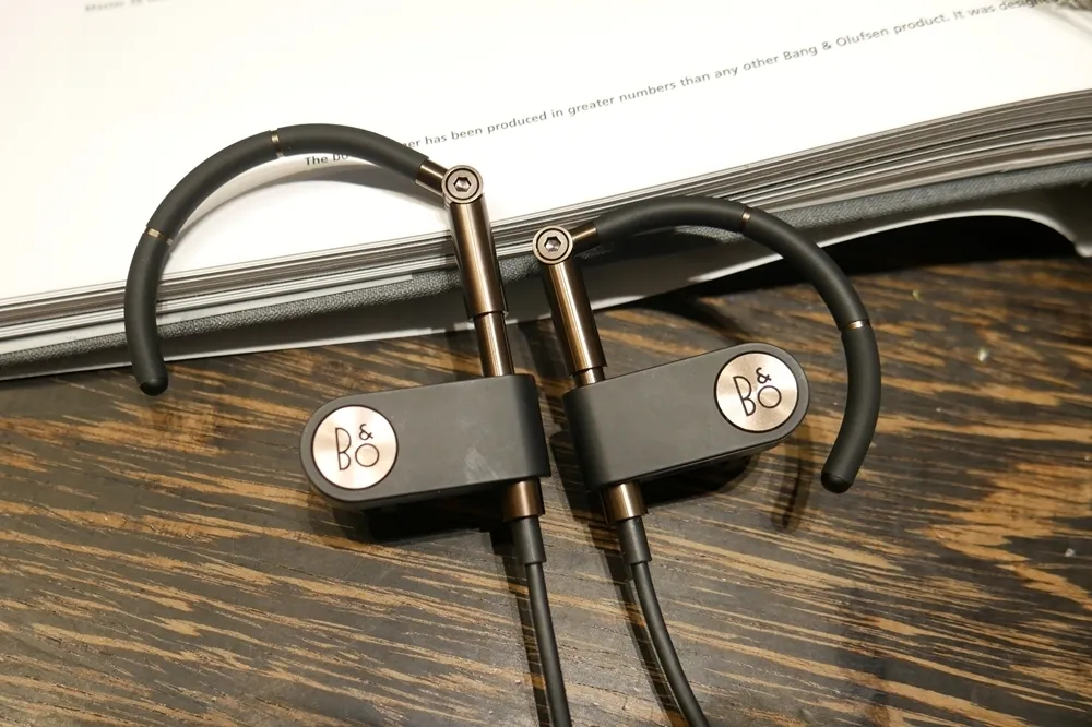 【新品直擊】任何大小的耳朵皆可舒適配戴B&O EARSET耳機