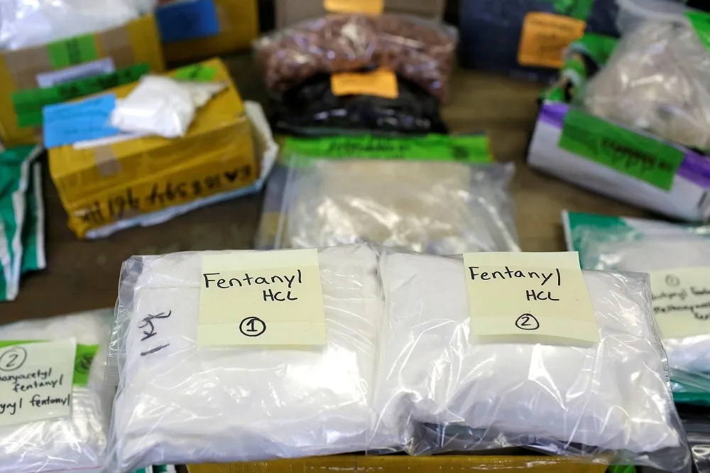 類鴉片管制藥物取得好方便　中國網購可郵寄英美