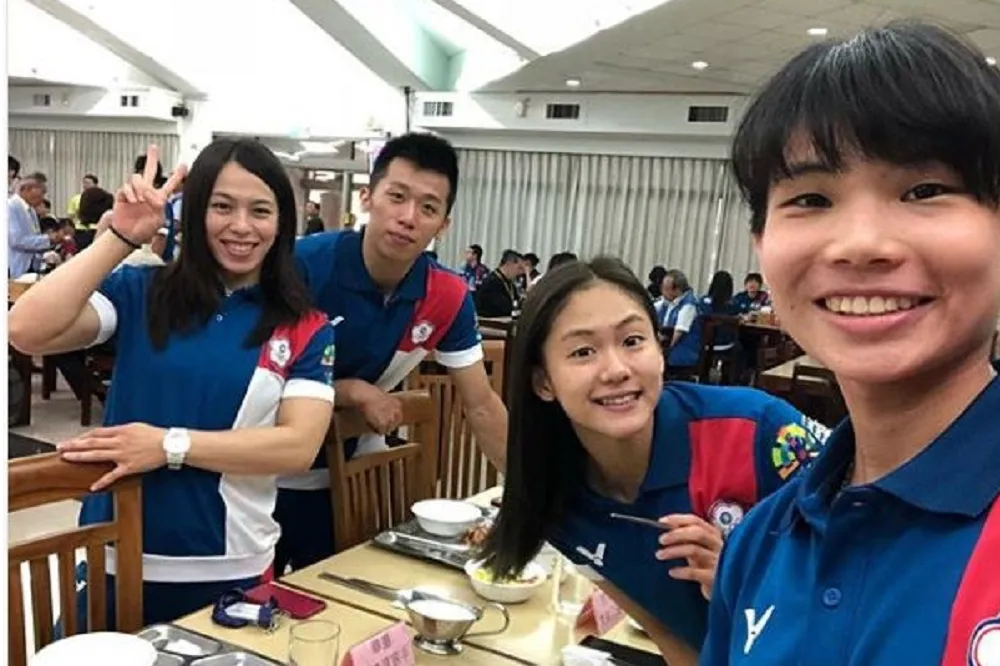 神預言金牌大合照！　 戴資穎、郭婞淳、李智凱、文姿云喜同框