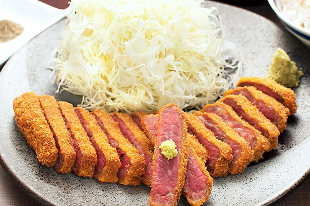台灣也能吃到正宗日本炸牛排！「京都勝牛」10月酥炸登台