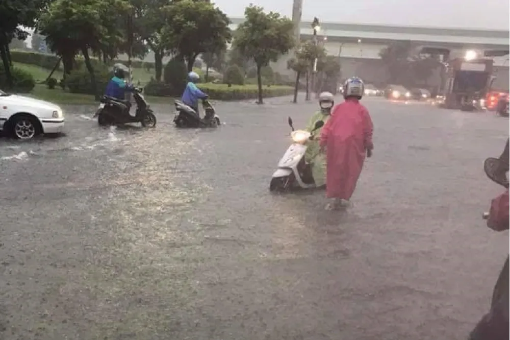 高屏地區「還是有較大雨勢」　17縣市發布豪雨特報