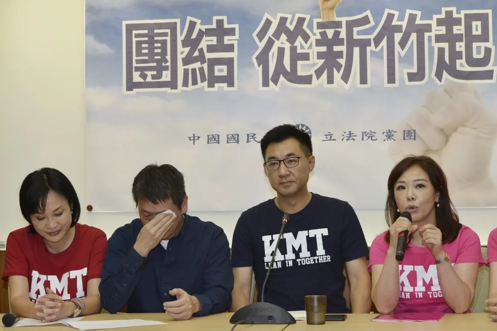 【轉彎棄選竹縣長】林為洲續留國民黨打拚　和藍委哭成一團