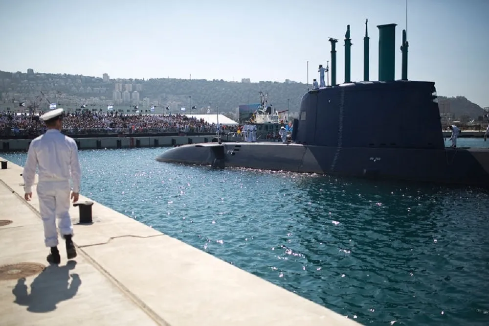 海軍鎖定以色列二手海豚潛艦　汰除服役70年的骨董級茄比潛艦