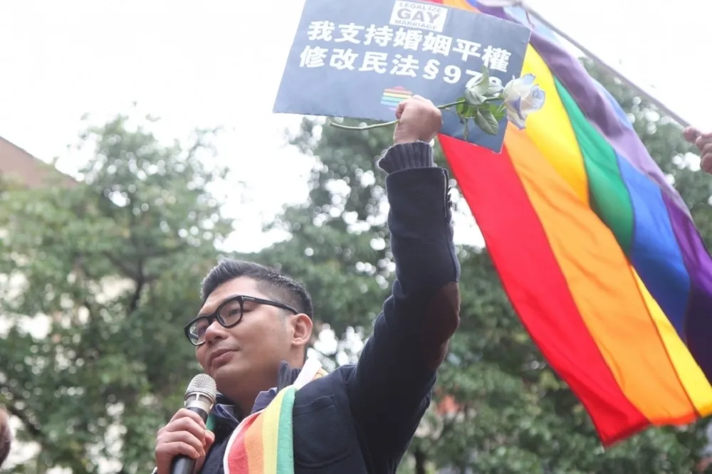 「公投過了，就不用尊重釋憲結果嗎」　許毓仁：同志們揭竿起義吧