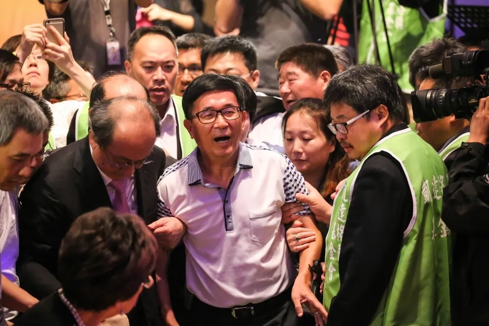 勇哥勿語　放台灣一馬吧    