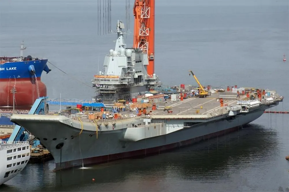 中國首艘自製航母月底進行海試　最快下半年交付海軍