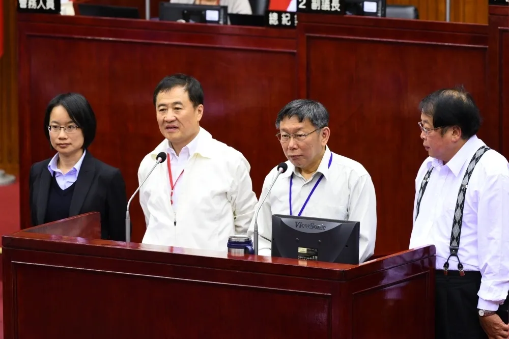 力勸吳音寧主動下台　王鴻薇：同框會讓柯文哲掉8千票以上