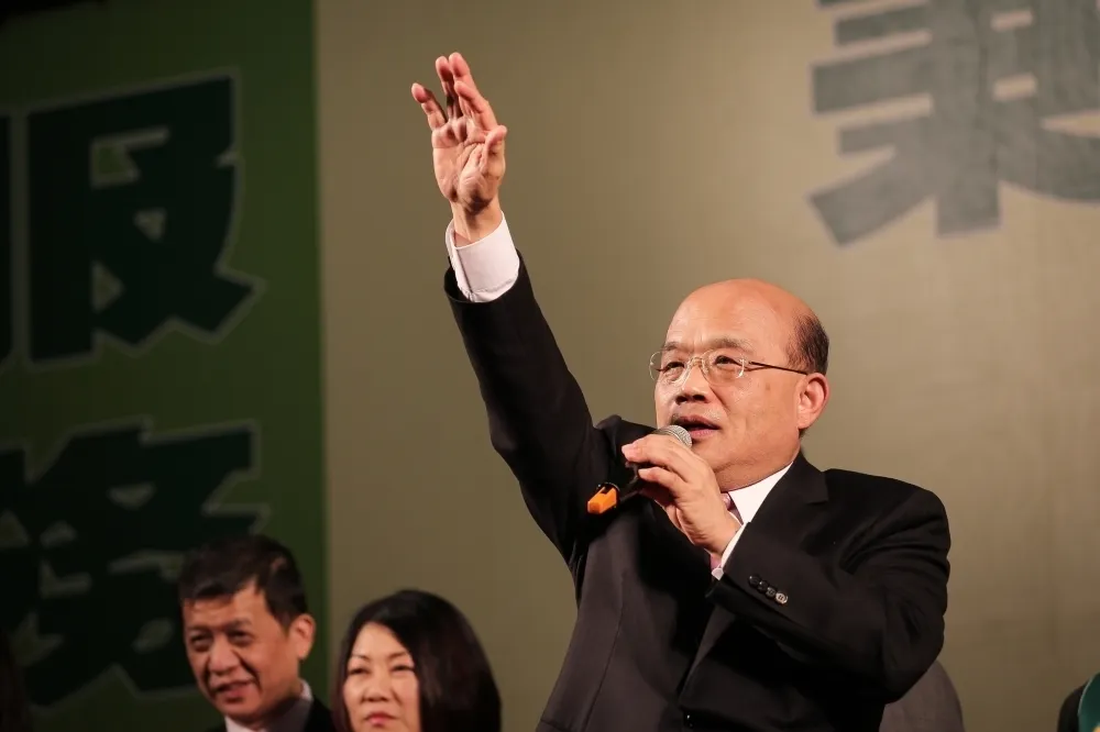 蘇貞昌民調支持度42.6%　小勝侯友宜0.9%
