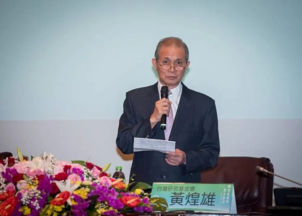 爭議促轉會主委黃煌雄　正式獲政院提名
