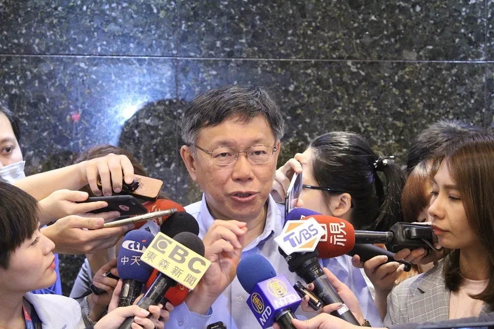 參觀AIT比蔡英文早　柯文哲：小咖的先去