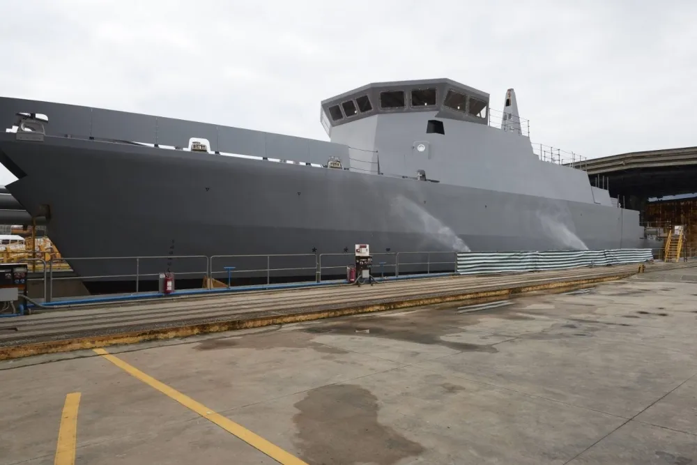 首艘獵雷艦舉行下水儀式　慶富高調反駁無法繼續履約