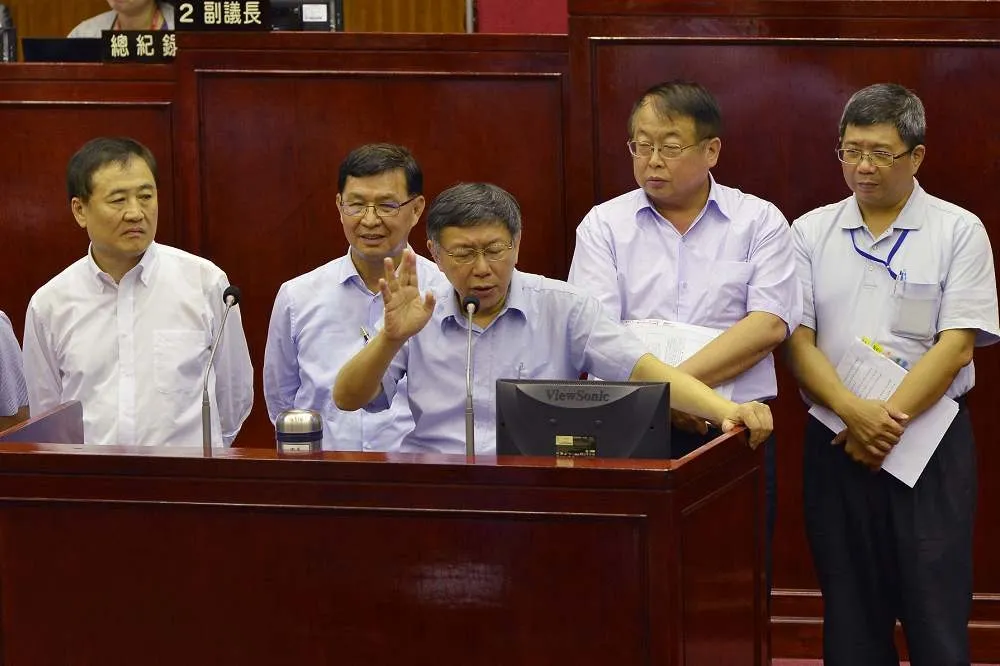 整個市府團隊專業不會輸給1個人　柯P再轟吳音寧「不可取」