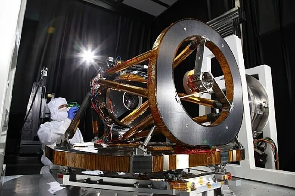 福衛五號傳回模糊照片　疑光學校準儀器問題