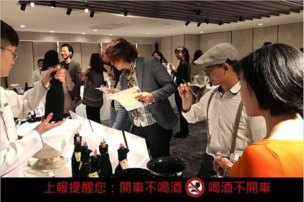 褪去華麗回歸初心　真實的隆河葡萄酒盲飲活動