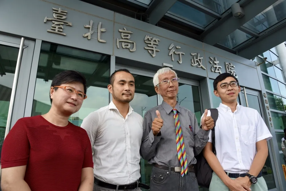 聲請停止幸福盟「反同婚公投」　律師：連署造成同志心理損害 