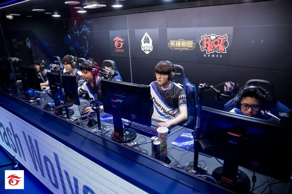 【英雄聯盟】ESPN戰力排行：中、韓戰隊統治前十 　閃電狼上升至第20名