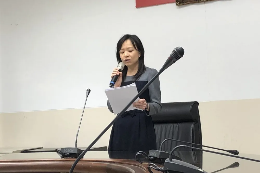 【直播】公務員兼差營利　部落客林氏璧遭公懲會記過