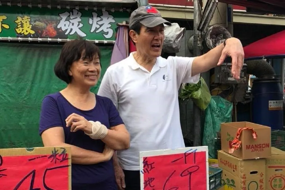 馬英九南下探「失業部長」生活　龍應台：帶他感受我的普羅旺斯