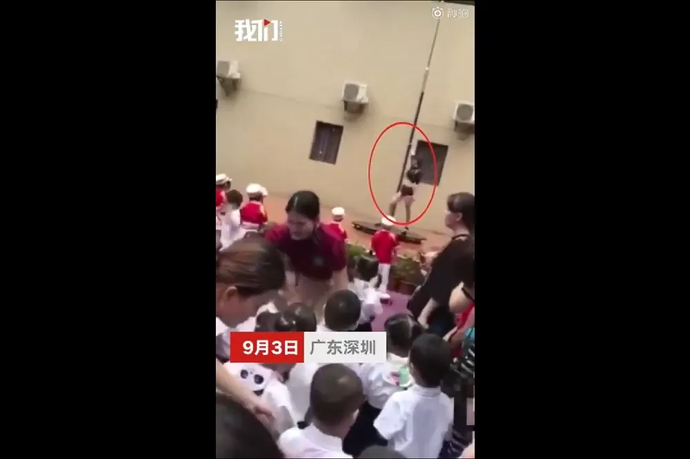 這種開學典禮！　中國深圳幼兒園請鋼管女郎跳舞