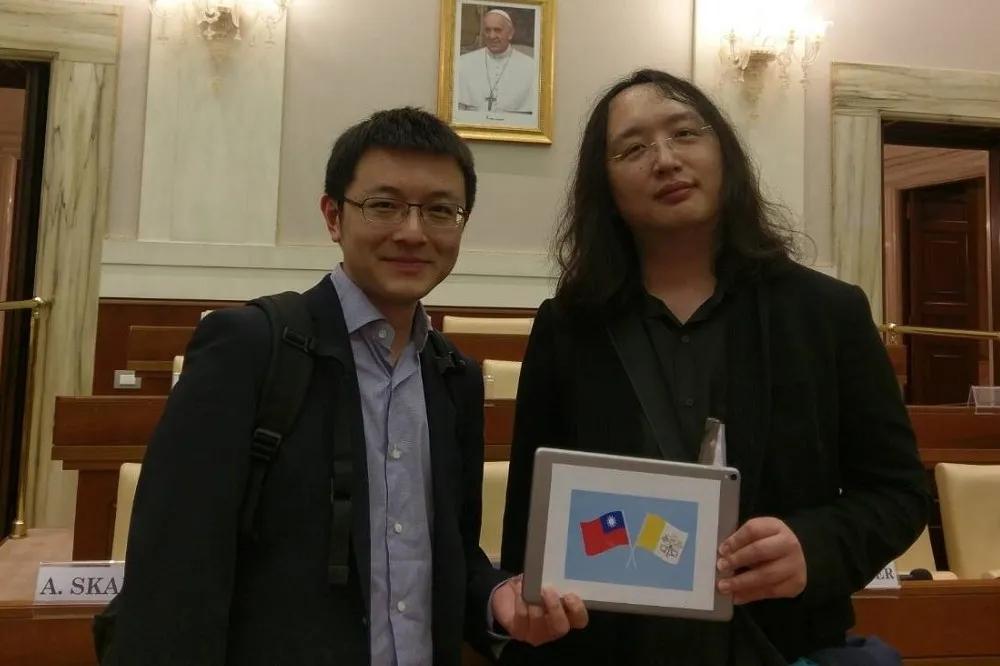 【數位外交】唐鳳挺身前進教廷　搶救台梵關係