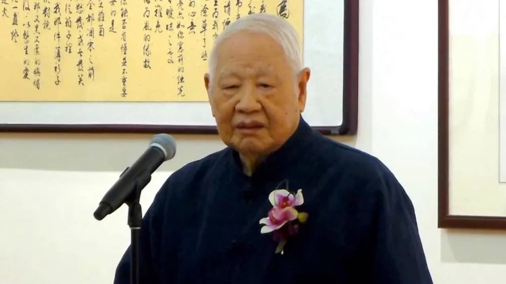 台灣文壇再失大將　「詩魔」洛夫病逝享壽91歲
