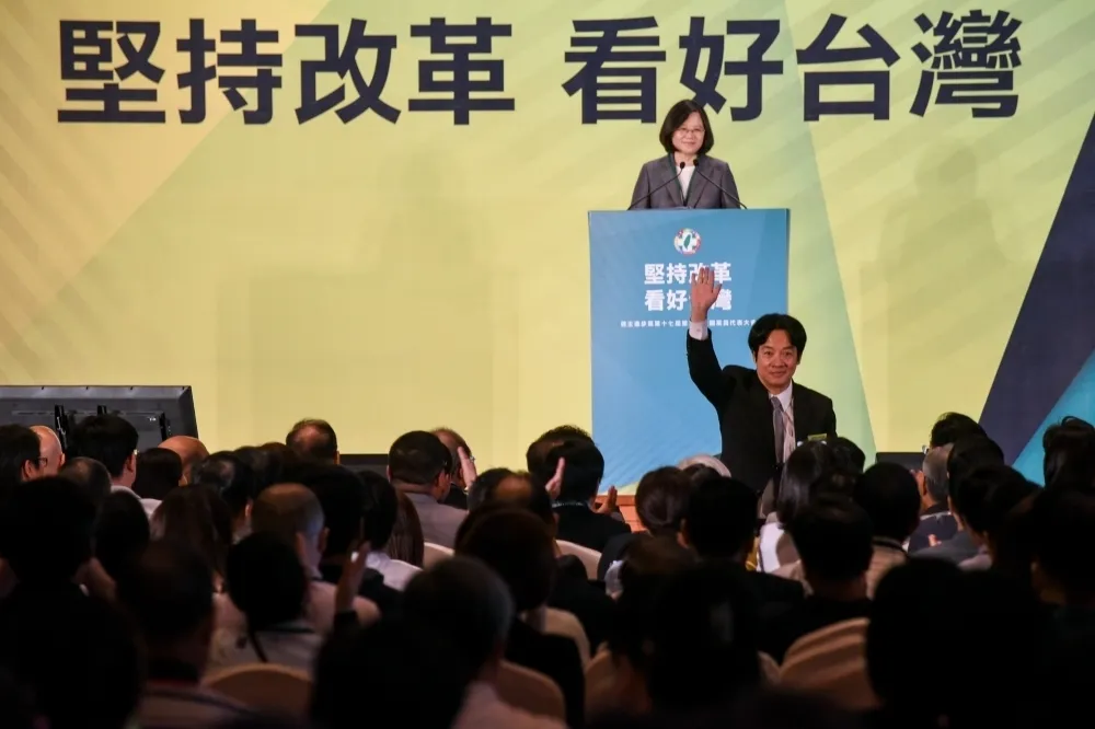 【最新民調】擺脫勞基法陰霾　賴清德53%高過蔡英文低迷聲望