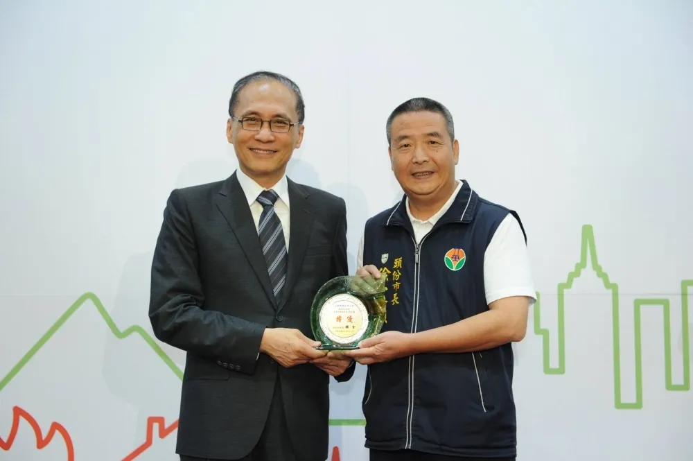 【循柯P模式】綠營禮讓徐定禎披戰袍　苗縣長「雙徐」對決
