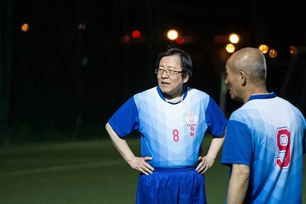 足球魂燃燒半生　邱義仁與老國腳的「飛馳足球隊」