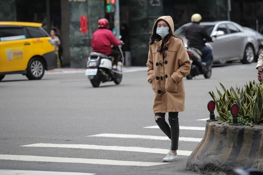 【跨年得戴口罩了】PM2.5破表　明後天空污「亮紅燈」　