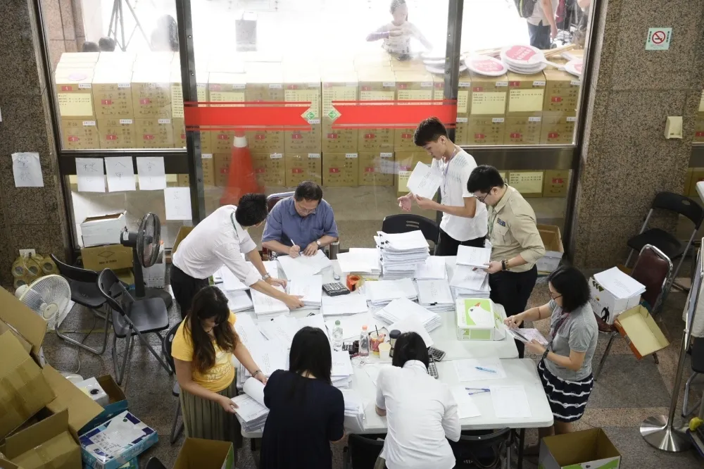 國民黨3公投連署書高達6成人工抄寫　中選會：空前絕後的紀錄