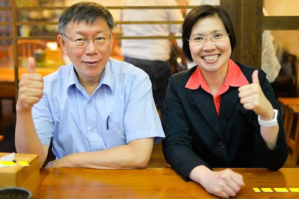 沒簽認同卡也OK！　柯P照派「學姊」給徐欣瑩拍片輔選