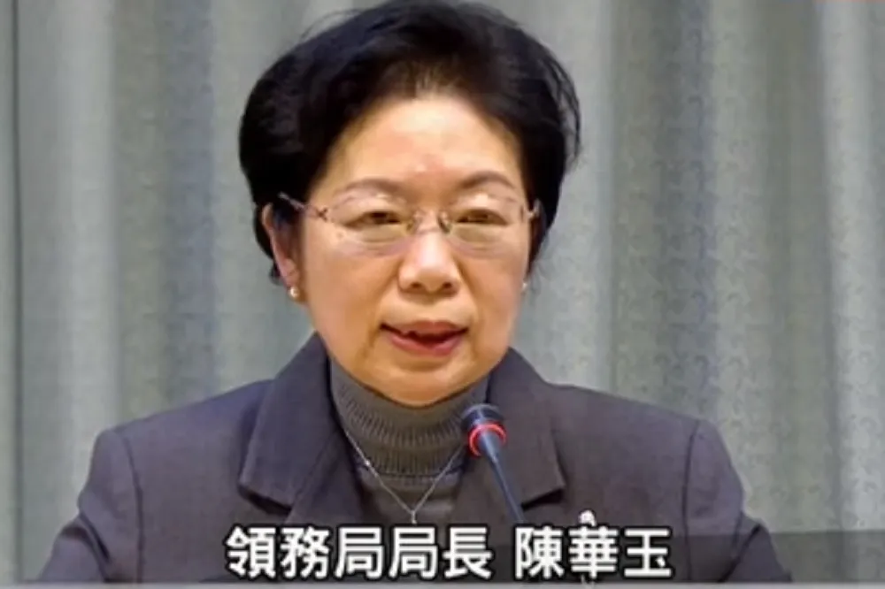 新護照誤植惹議　前後任領務局長調降下台