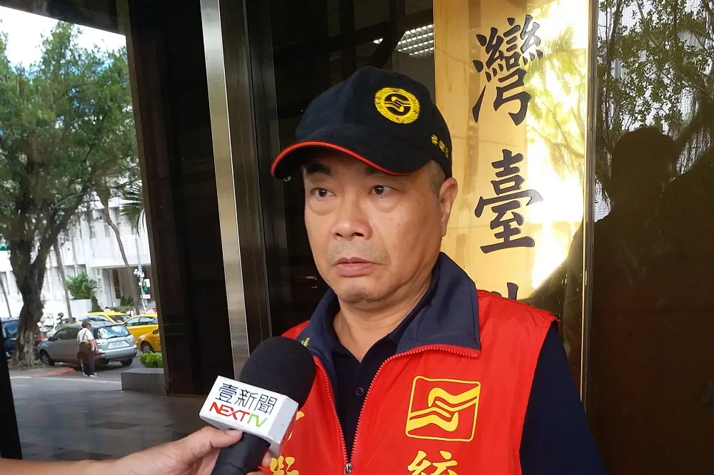 赴台日協會潑漆統促黨3人各5萬交保 　李承龍：這是日本人殖民總督嗎