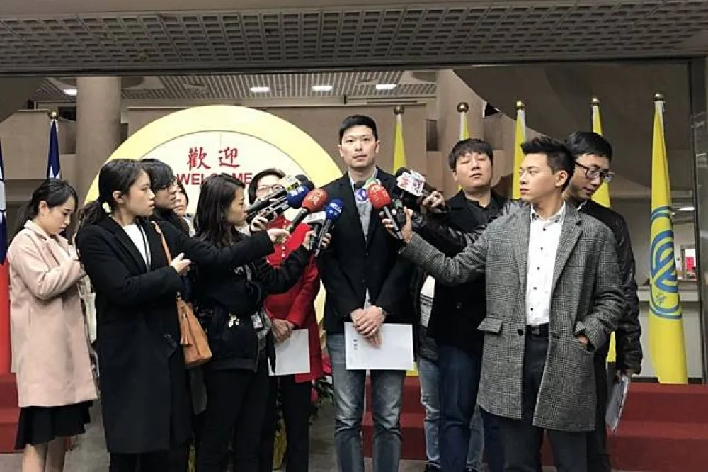 不滿亡父被體育總會暗諷短命　李柏毅：無法接受這樣下流的字眼