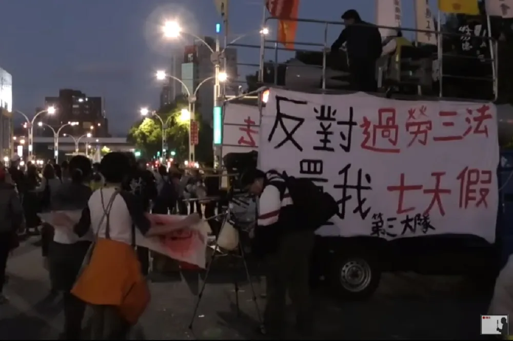 【勞團遊行變調】坦承下令驅離群眾　柯文哲：執法可從寬但堵幹線交通不行