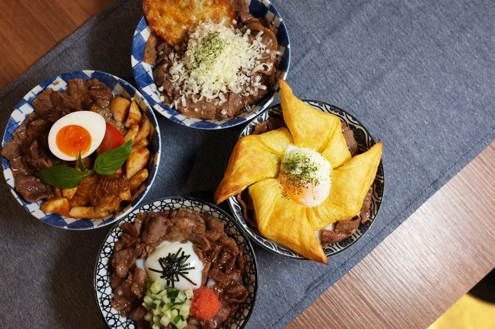 【有片】開丼囉！起司瀑布、法式千層　異國混血丼飯首度登場