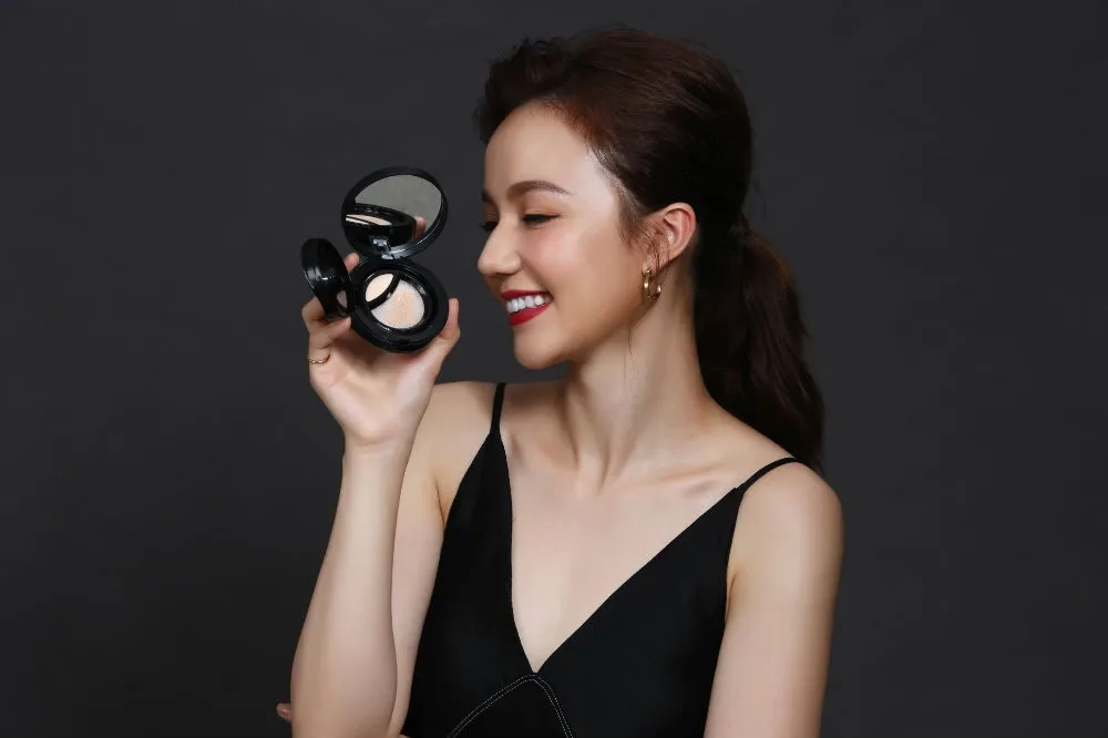 【有片】這款自帶光圈，妝感薄透卻完美遮瑕的氣墊粉餅，我可以！