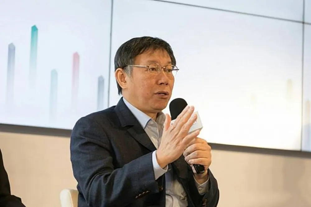 時力5立委府前陳抗警力驅離 　柯文哲：且戰且走