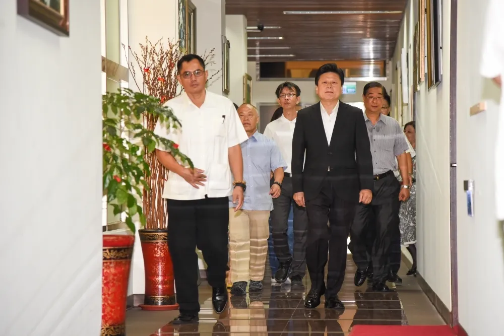 傅崐萁記者會後馬上變成「前縣長」　他把徐榛蔚託付給花蓮人