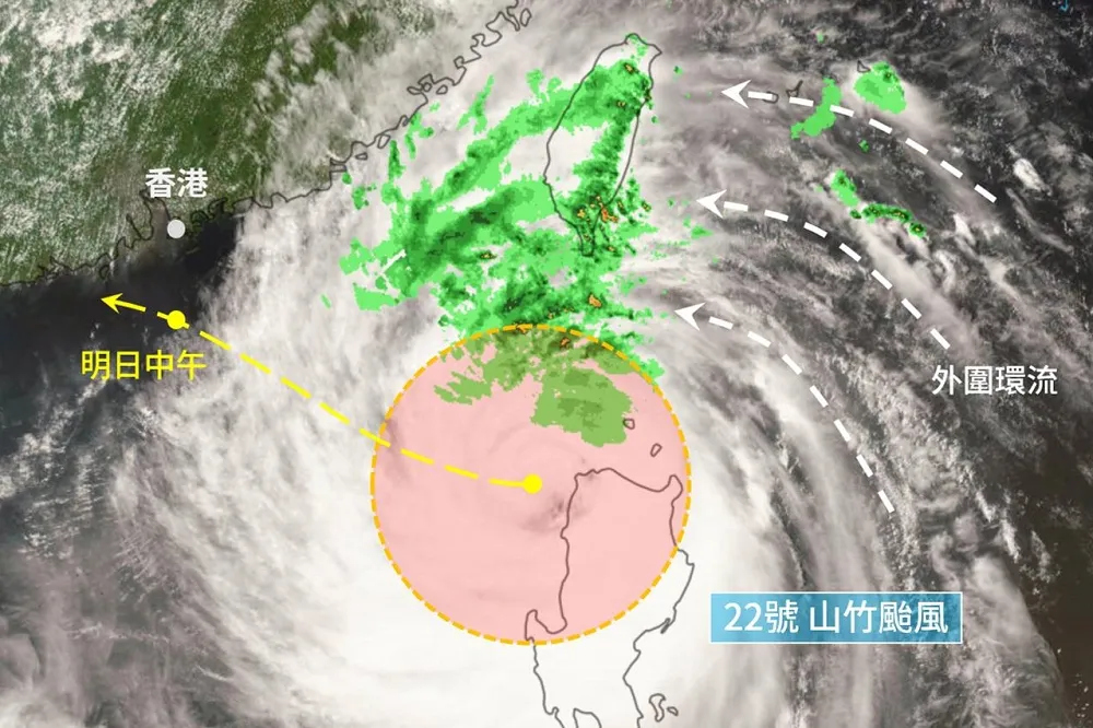 強颱山竹轉中颱　東部豪雨不斷、北部慎防焚風