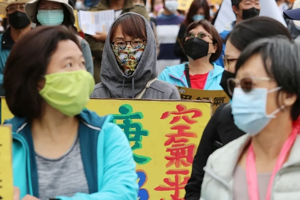 【直播】反空污大遊行：減煤救健康　節能救台灣