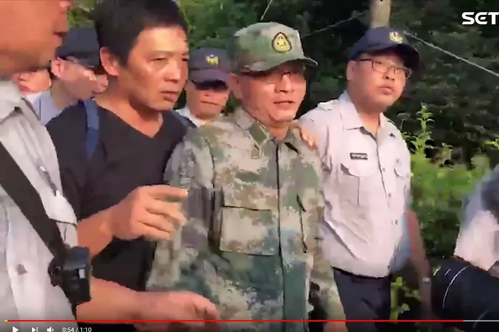 不滿縣府斷水斷電拆碧雲禪寺　自營造商魏明仁出手毆官員遭逮