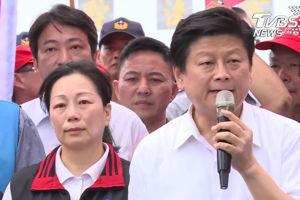 傅崐萁去服刑了：請放心將花蓮交給徐榛蔚