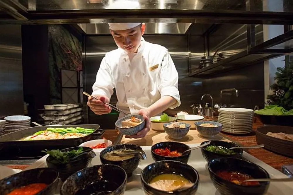 台北文華東方酒店推出「文華Café 午間饗．吃．吧」 精緻頂級自助午餐饗宴